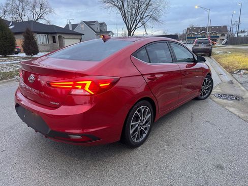 Used 2019 Hyundai Elantra Limited image 4