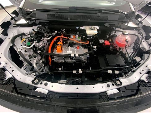 Used 2025 Chevrolet Equinox EV LT FWD image 10