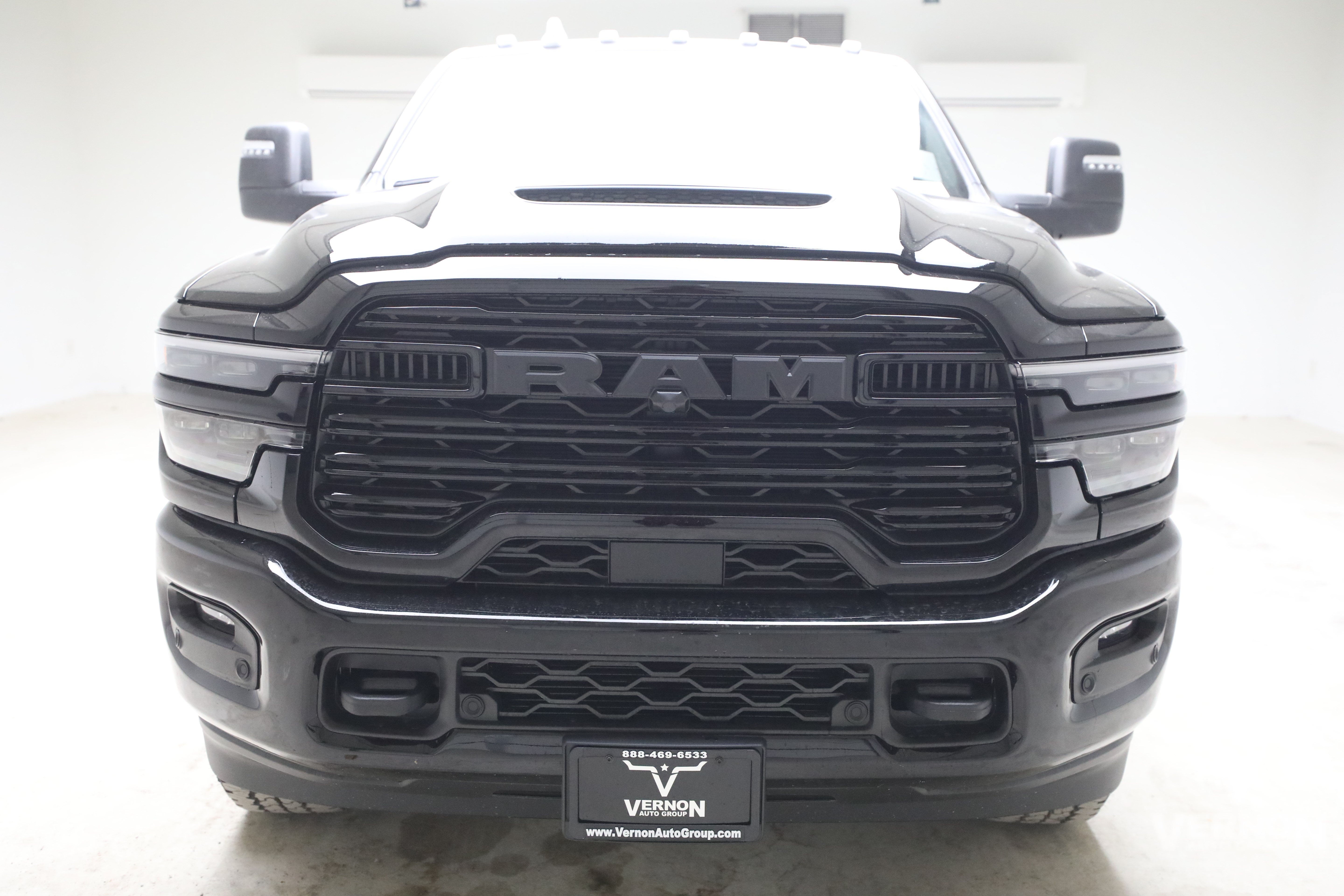 New 2027 RAM 3500 Laramie AWD/4WD image 8