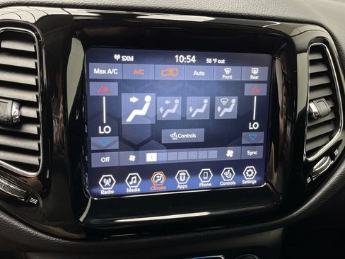 Used 2019 Jeep Compass Limited AWD/4WD image 18