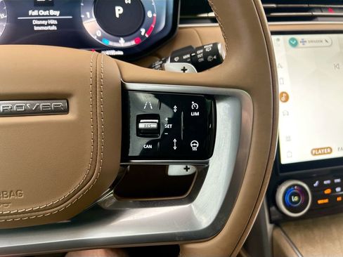 Certified 2023 Land Rover Range Rover SV AWD/4WD image 12