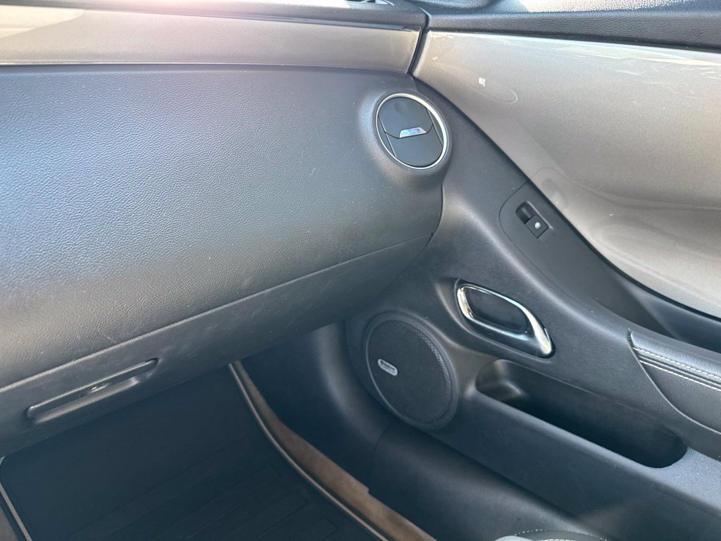 Used 2010 Chevrolet Camaro SS RWD image 22