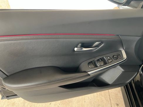 Used 2023 Nissan Sentra SR w/ Midnight Edition Package FWD image 7