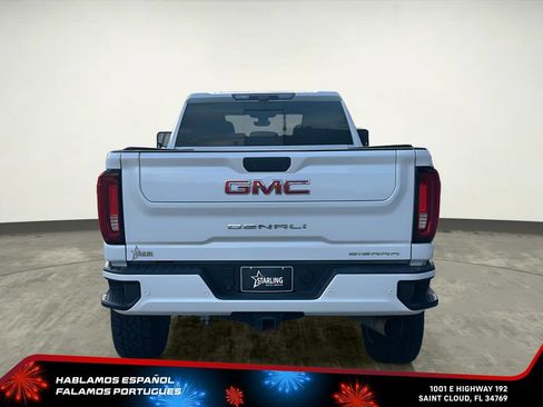 Used 2022 GMC Sierra 2500 Denali w/ Denali Ultimate Package AWD/4WD image 5