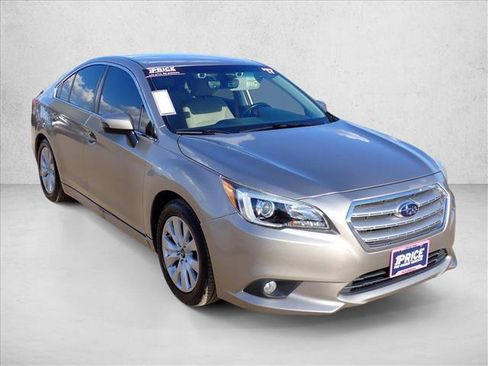Used 2017 Subaru Legacy 2.5i Premium AWD/4WD image 6