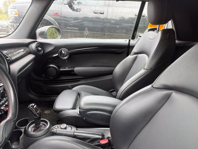 Used 2021 MINI Cooper John Cooper Works w/ 6.5" Touchscreen Package FWD image 18