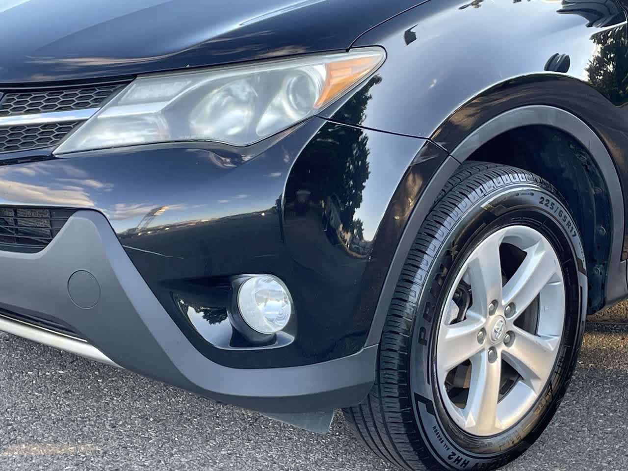 Used 2014 Toyota RAV4 XLE AWD/4WD image 34