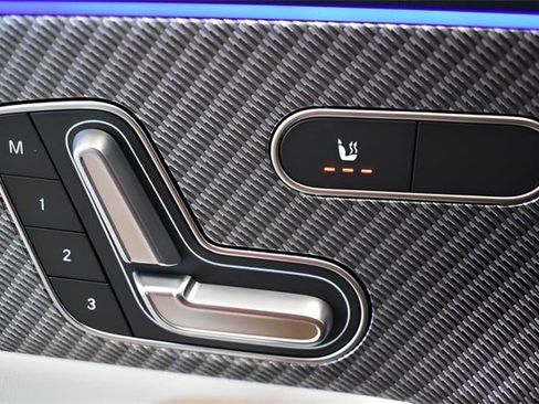 New 2025 Mercedes-Benz CLA 250 4MATIC image 16