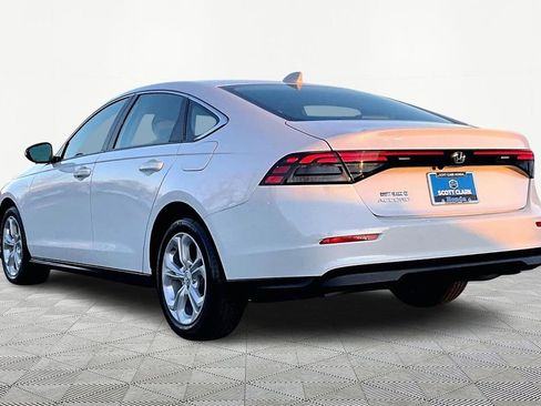 Used 2025 Honda Accord LX image 5