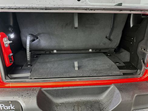 Used 2020 Jeep Wrangler Sport image 29