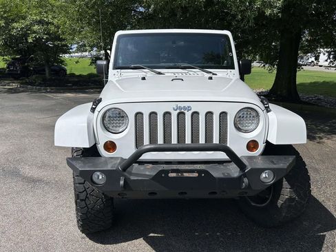Used 2012 Jeep Wrangler Sahara w/ Mopar Chrome Edition Group AWD/4WD image 6