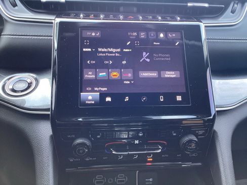 Used 2022 Jeep Grand Cherokee L Laredo w/ Luxury Tech Group I image 15