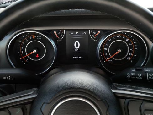 Used 2022 Jeep Wrangler Unlimited Sport image 22