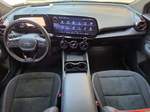 Used 2024 Chevrolet Blazer EV RS AWD/4WD image 2