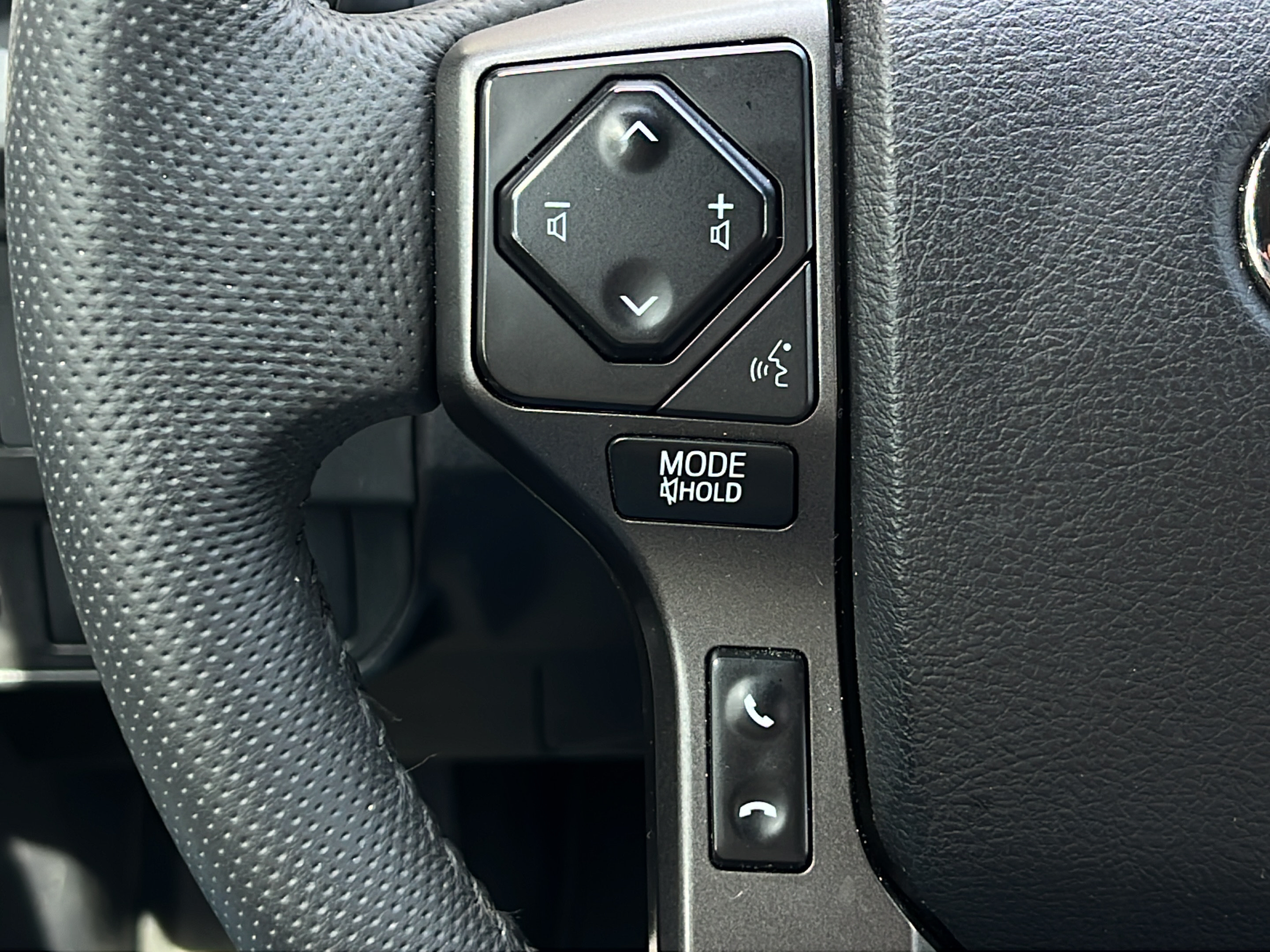 Used 2023 Toyota Tacoma TRD Sport AWD/4WD image 22