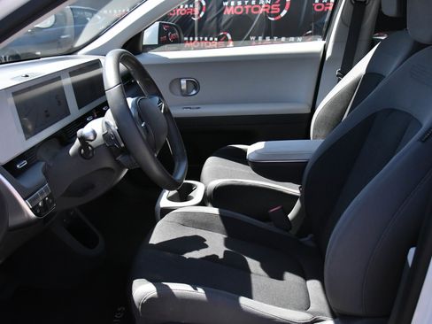 Used 2024 Hyundai Ioniq 5 SE RWD image 18