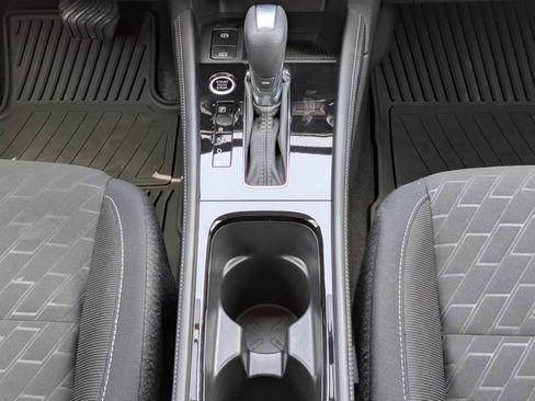 Used 2024 Nissan Kicks SV FWD image 19