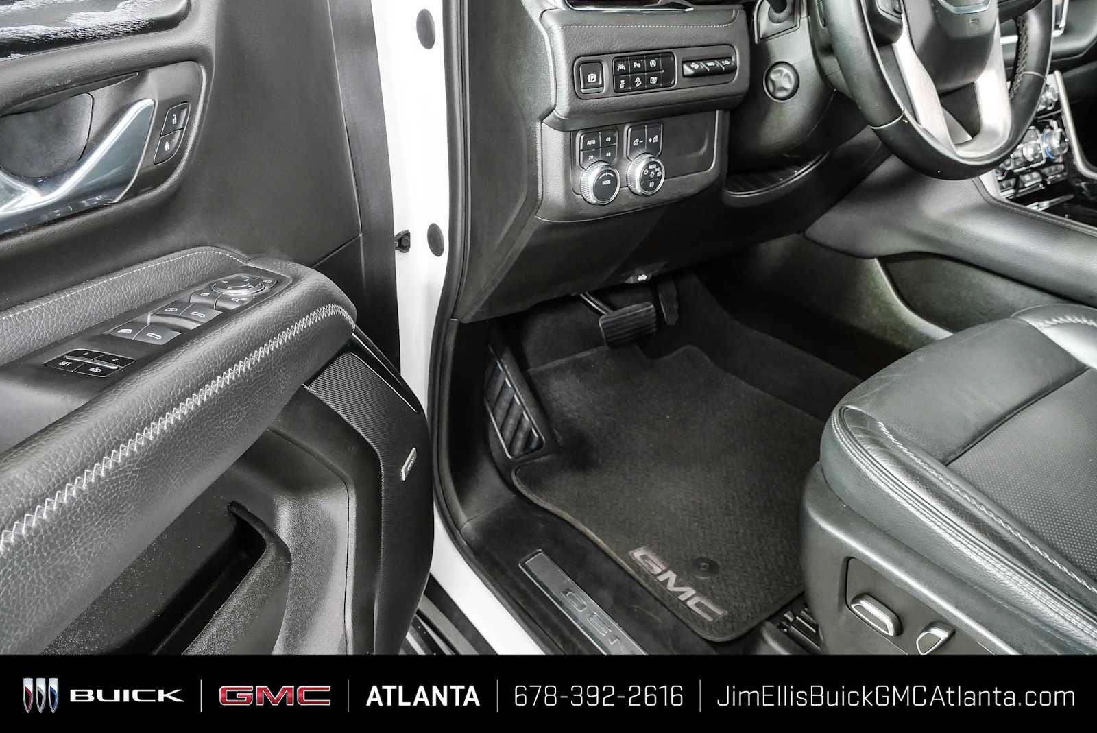 Certified 2023 GMC Yukon Denali AWD/4WD image 9