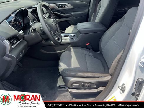 Certified 2023 Chevrolet Traverse LT FWD image 18