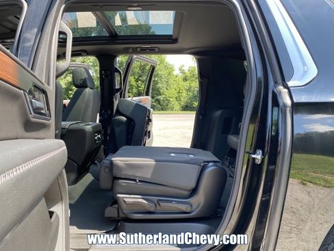Certified 2025 GMC Yukon XL Denali image 42
