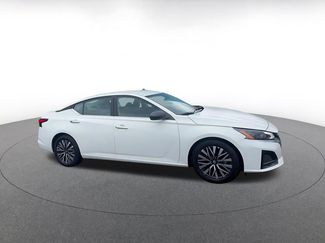 Used 2025 Nissan Altima 2.5 SV video 2