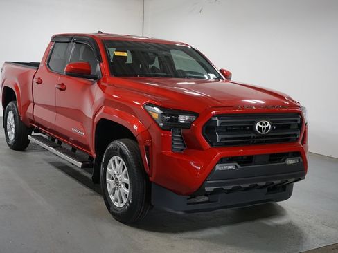 Certified 2025 Toyota Tacoma SR5 RWD image 3