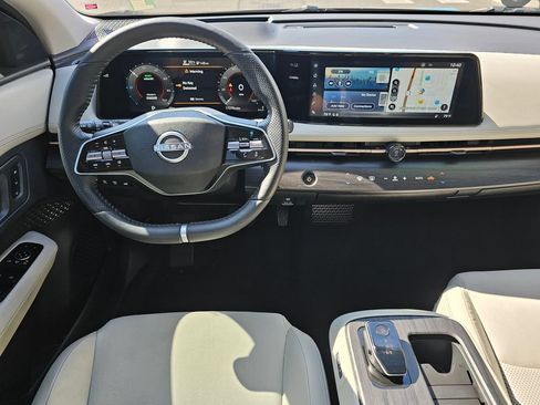 Used 2023 Nissan Ariya FWD image 19