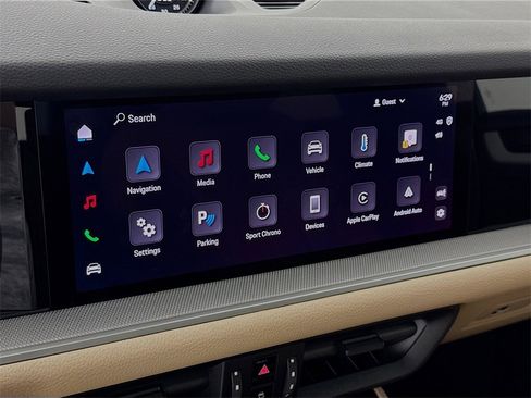 Used 2025 Porsche Cayenne image 19