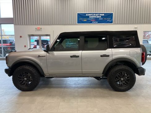Used 2023 Ford Bronco 4-Door image 8