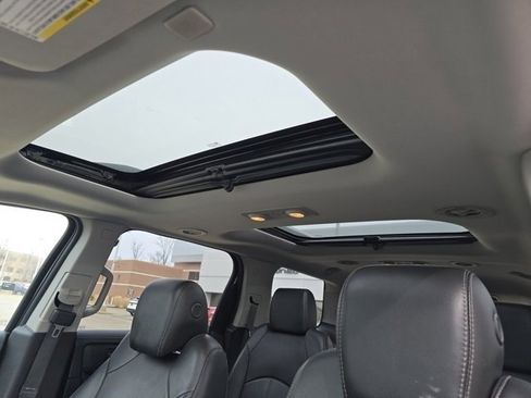 Used 2016 GMC Acadia SLT w/ Open Road Package image 3