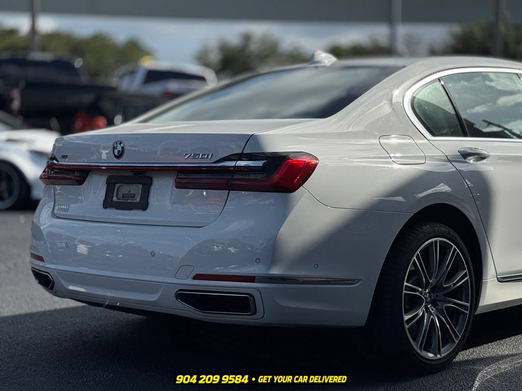 Used 2020 BMW 750i xDrive w/ Executive Package AWD/4WD image 6