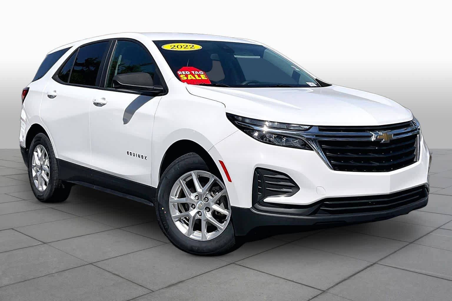 Used 2022 Chevrolet Equinox LS w/ LS Convenience Package FWD image 3