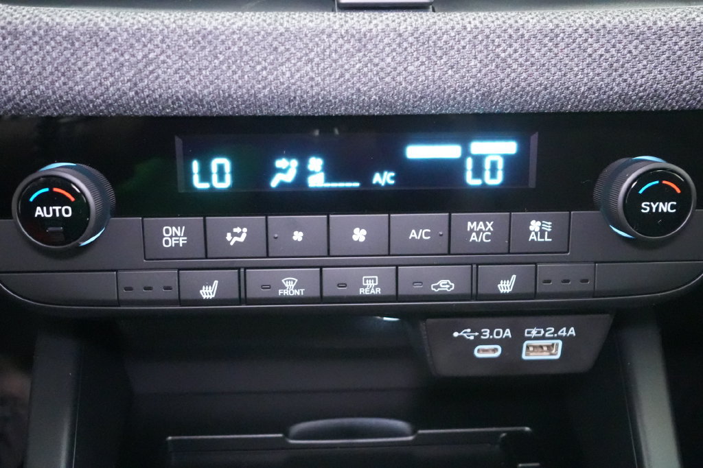 New 2026 Subaru Outback Limited AWD/4WD image 34