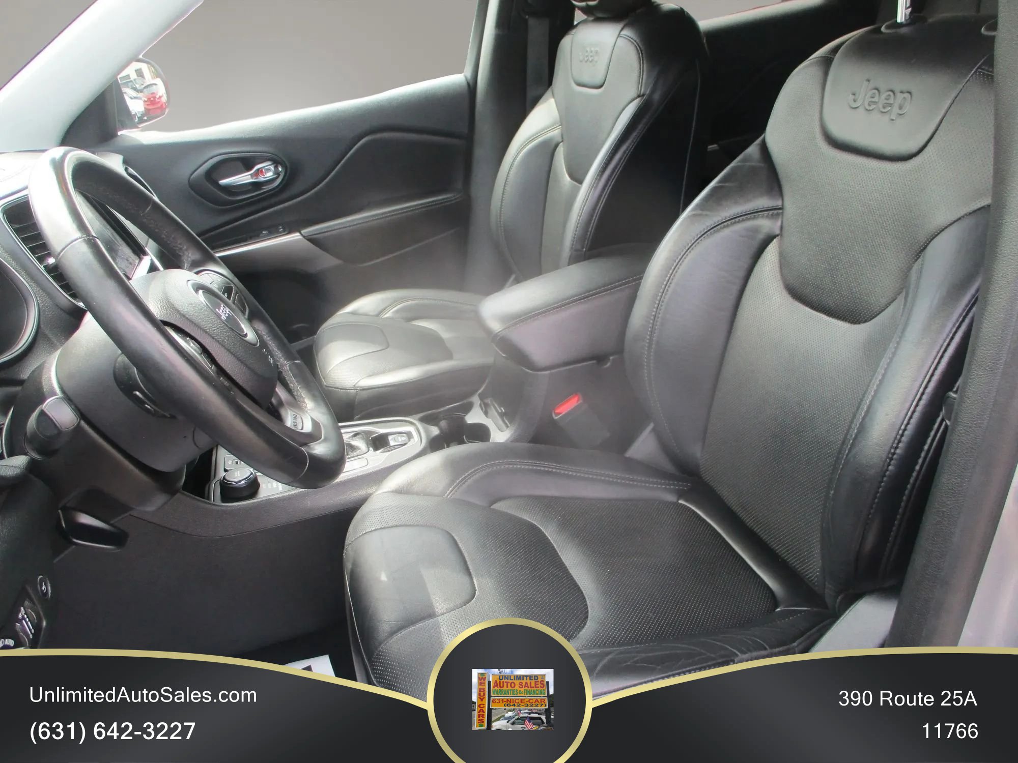 Used 2019 Jeep Cherokee Limited AWD/4WD image 5