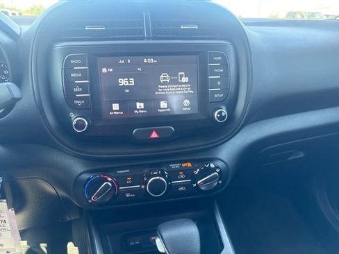 Used 2020 Kia Soul LX FWD image 5