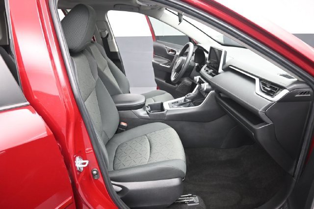 Used 2023 Toyota RAV4 XLE w/ Convenience Package AWD/4WD image 30