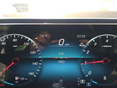 Used 2023 Mercedes-Benz GLE 350 w/ Premium Package image 10