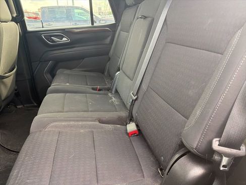 Used 2022 GMC Yukon SLE image 6