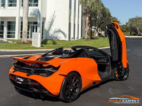 Used 2022 McLaren 720S Spider image 60