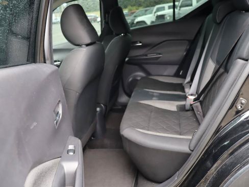 Used 2020 Nissan Kicks SV FWD image 8