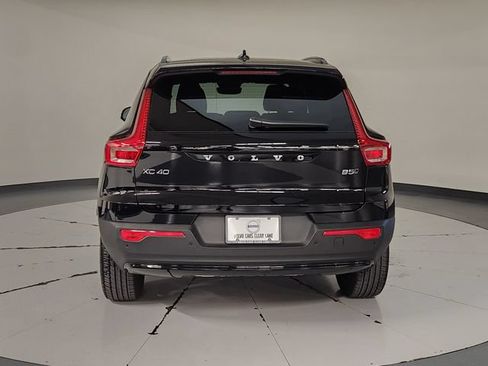 Certified 2026 Volvo XC40 B5 Plus AWD/4WD image 10