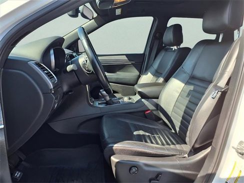 Used 2020 Jeep Grand Cherokee Limited X image 12