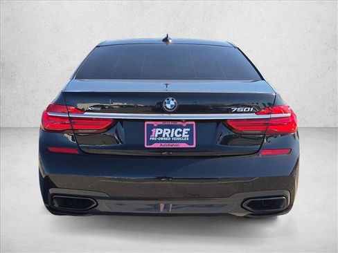 Used 2016 BMW 750i xDrive AWD/4WD image 7