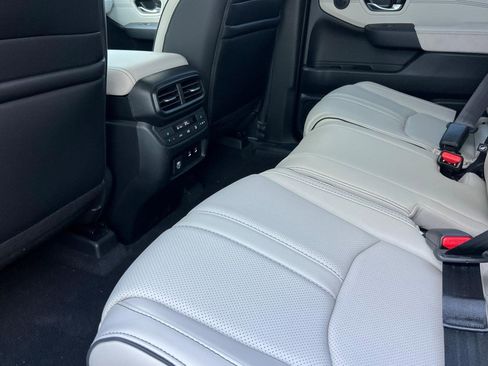 New 2026 Honda Pilot Elite image 21