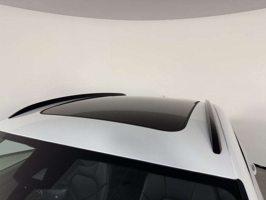 Certified 2026 Porsche Macan S AWD/4WD image 17