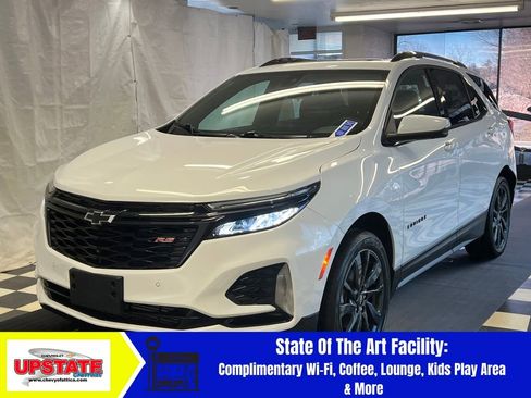 Used 2024 Chevrolet Equinox RS image 3