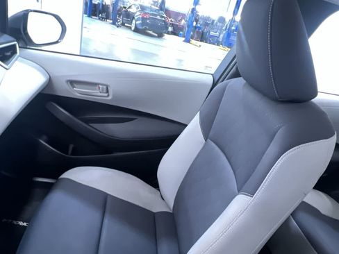Used 2024 Toyota Corolla LE w/ LE Convenience Package image 33