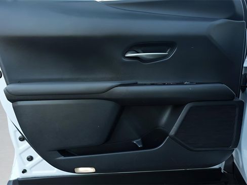 Used 2019 Lexus UX 250h F Sport image 25