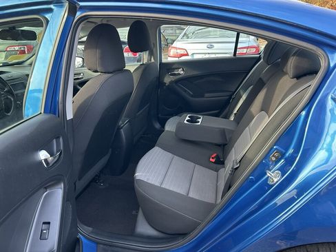 Used 2015 Kia Forte EX w/ UVO Package W/17" Alloys image 10