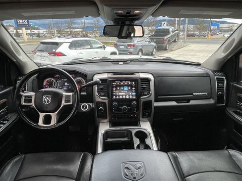 Used 2017 RAM 3500 Laramie w/ Sport Appearance Group AWD/4WD image 4